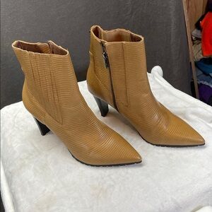 Donald J. Pliner Textured Tan Boots